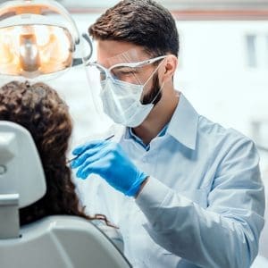 Ortodoncja i leczenie ortodontyczne. Kiedy pierwsza wizyta u ortodonty?