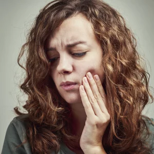Przetoka zębowa (w tym na dziąśle) – czym jest i jak ją leczyć?